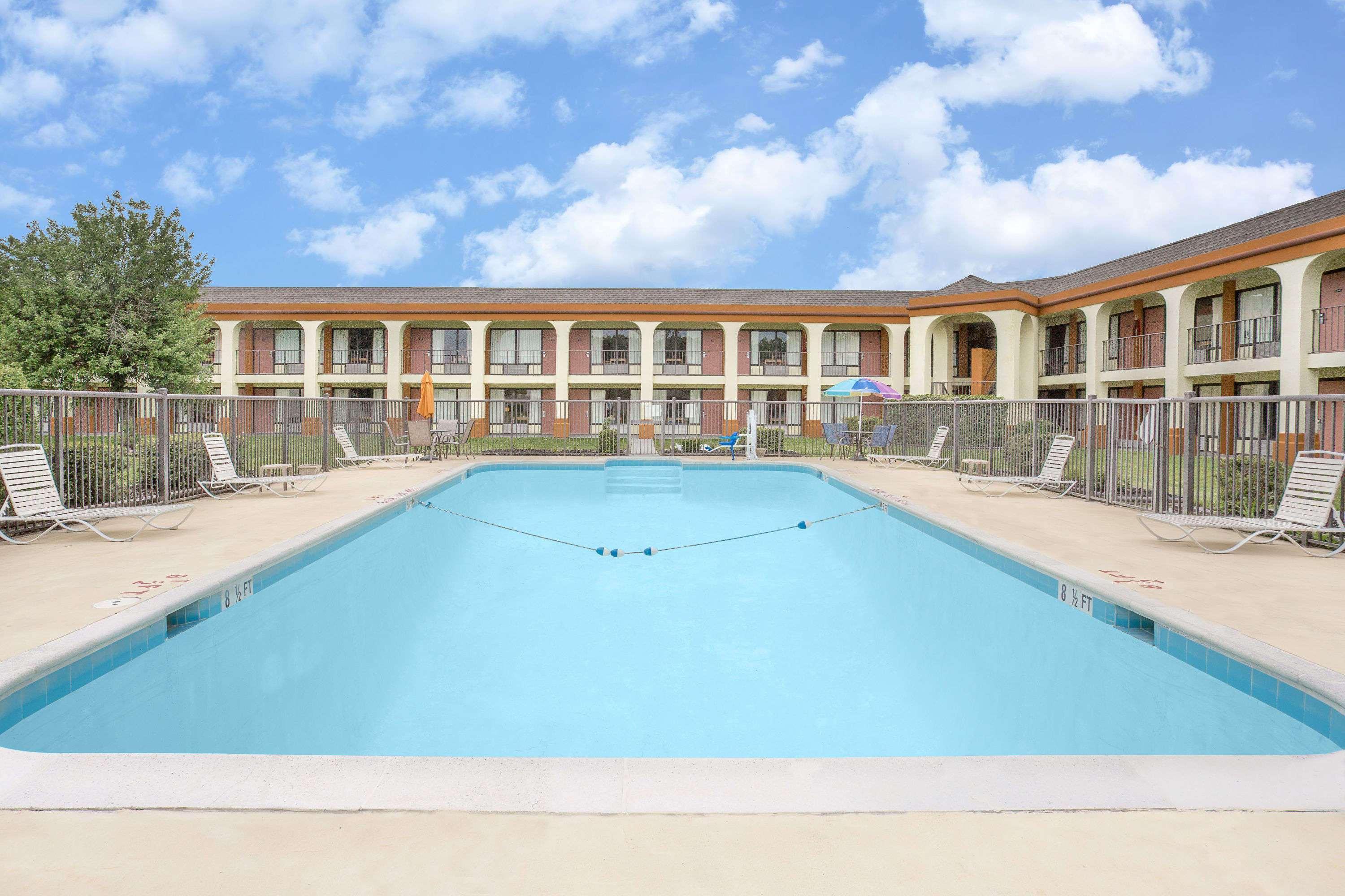 Days Inn By Wyndham Ruther Glen Kings Dominion Area Exterior foto