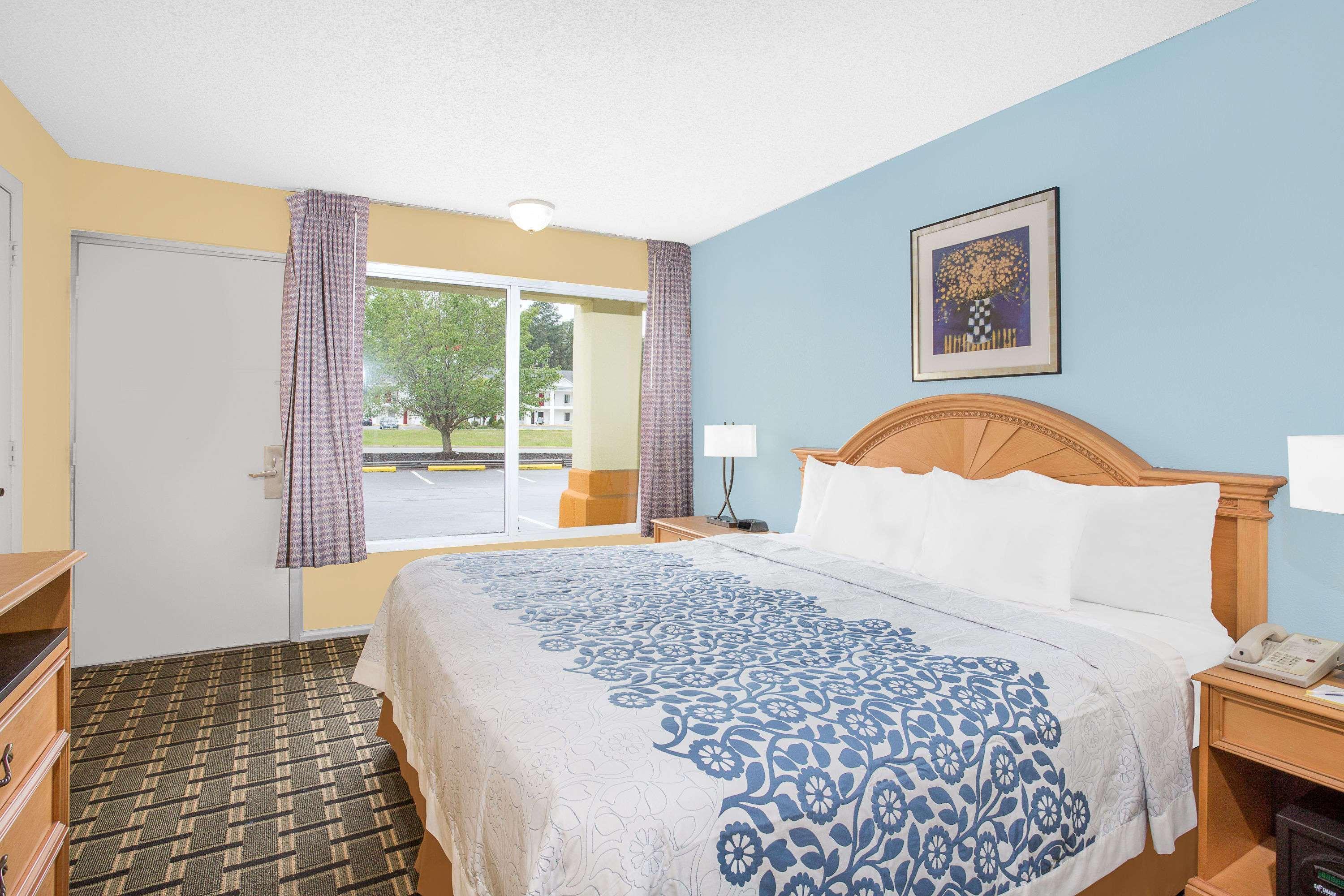 Days Inn By Wyndham Ruther Glen Kings Dominion Area Exterior foto